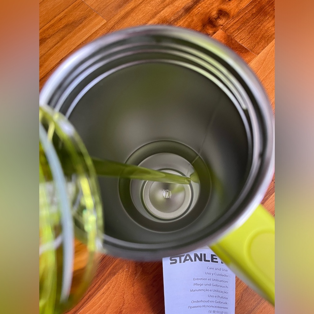 2024 Starbucks Stanley Tumbler Green/Yellow Pearl 40 oz.🌸 - Picture 3 of 9